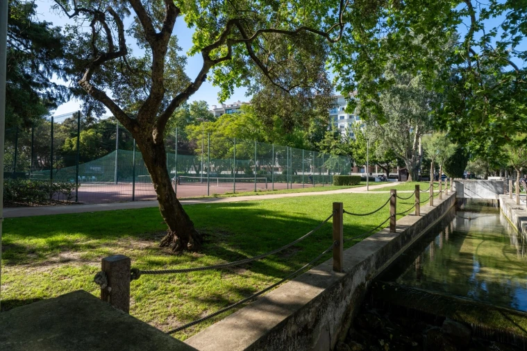 Apartamento T3 para Arrendamento em Carcavelos e Parede Foto 29