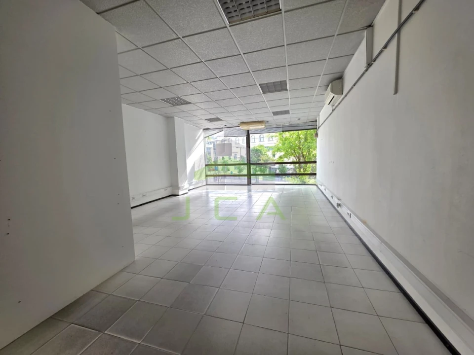 Loja para Arrendamento em Leiria, Pousos, Barreira e Cortes Foto 5