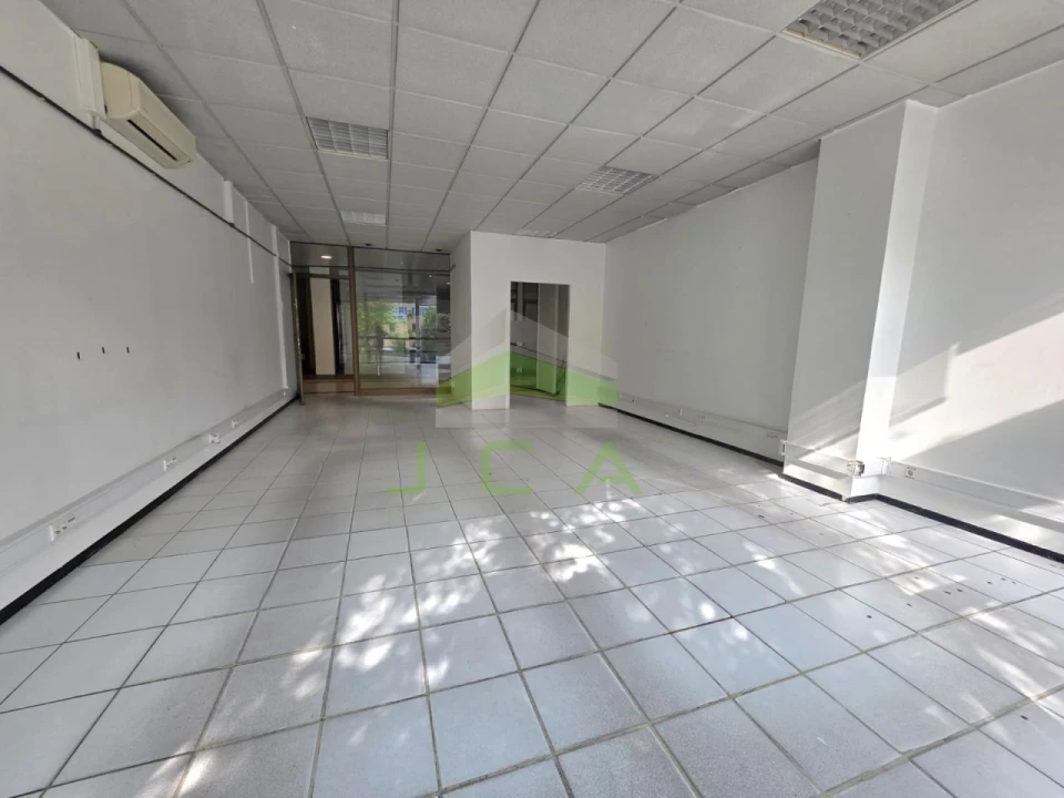 Loja para Arrendamento em Leiria, Pousos, Barreira e Cortes Foto 6