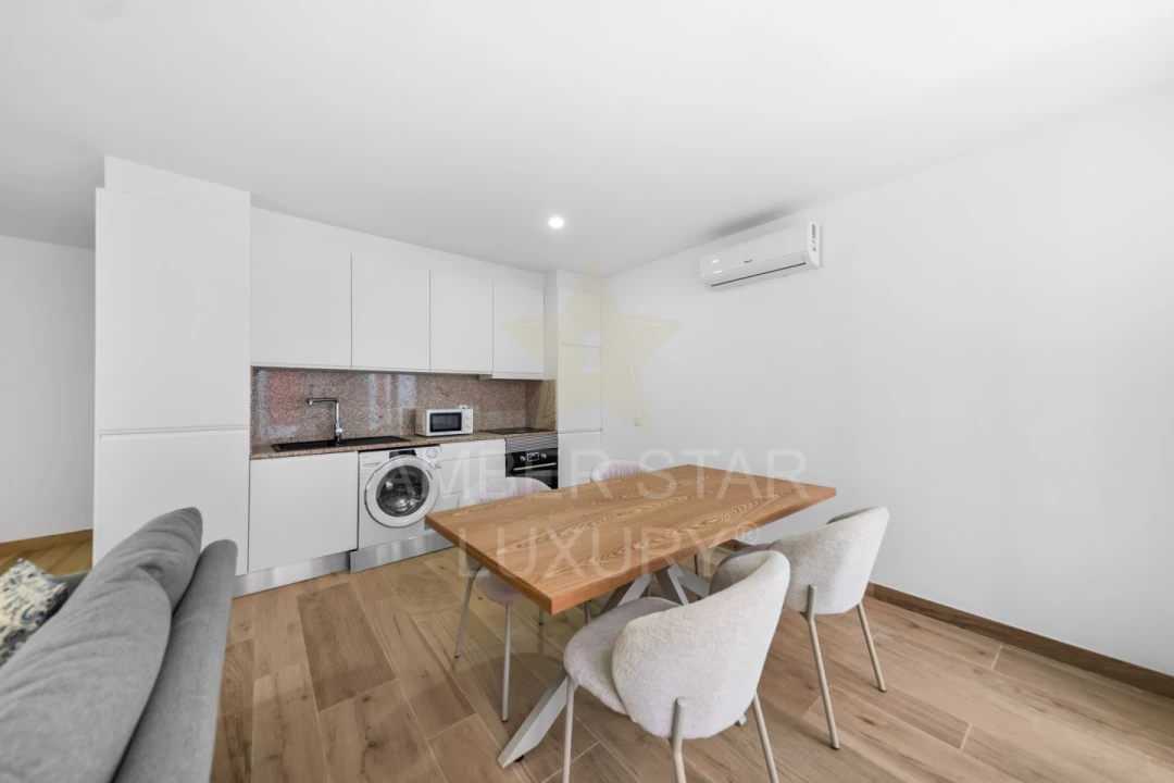Apartamento T1 para Venda em Cedofeita, Santo Ildefonso, Sé, Miragaia, São Nicolau e Vitória Foto 6