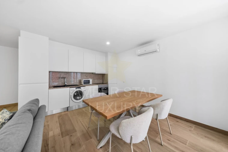 Apartamento T1 para Venda em Cedofeita, Santo Ildefonso, Sé, Miragaia, São Nicolau e Vitória Foto 6