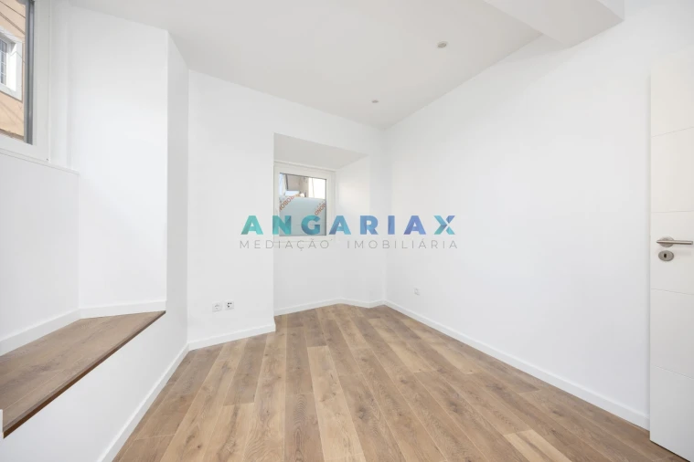 Apartamento T2 para Venda em Maiorga Foto 11