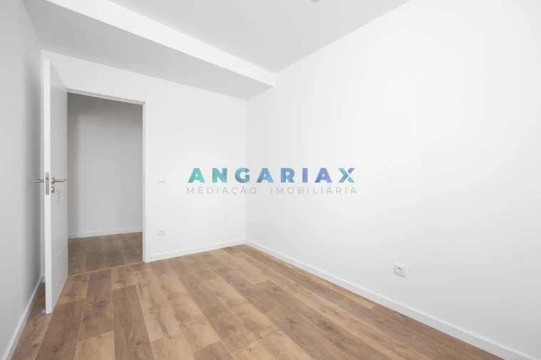 Apartamento T2 para Venda em Maiorga Foto 14