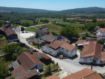 Moradia T3 para Venda em Arrimal e Mendiga