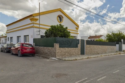 Moradia T4 para Venda em Moita