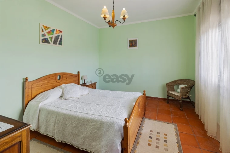 Moradia T4 para Venda em Moita Foto 12
