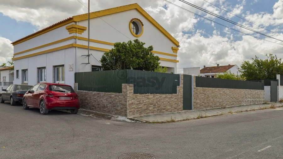 Moradia T4 para Venda em Moita