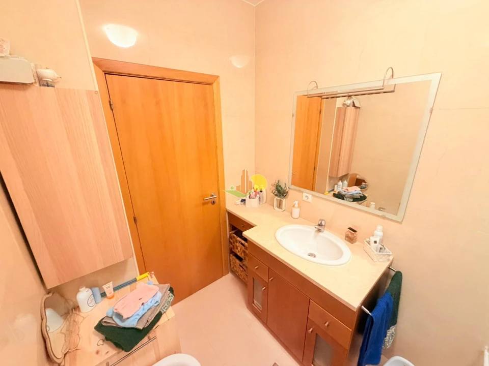 Apartamento T3 para Venda em Tavarede Foto 17