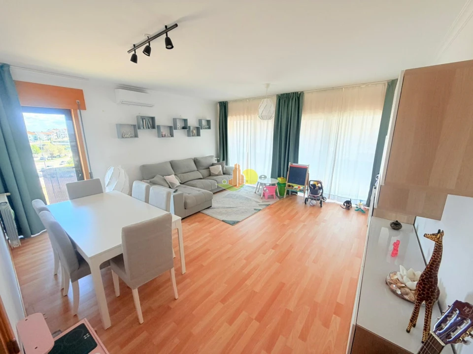 Apartamento T3 para Venda em Tavarede Foto 6