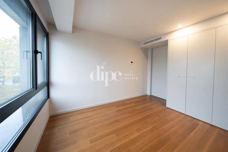 Apartamento T1 para Arrendamento em Urgezes Foto 8