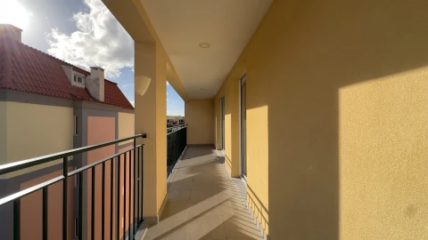 Apartamento T3 para Venda em Funchal (Se)