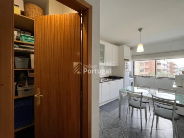 Apartamento T2 para Arrendamento em Nogueiró e Tenões