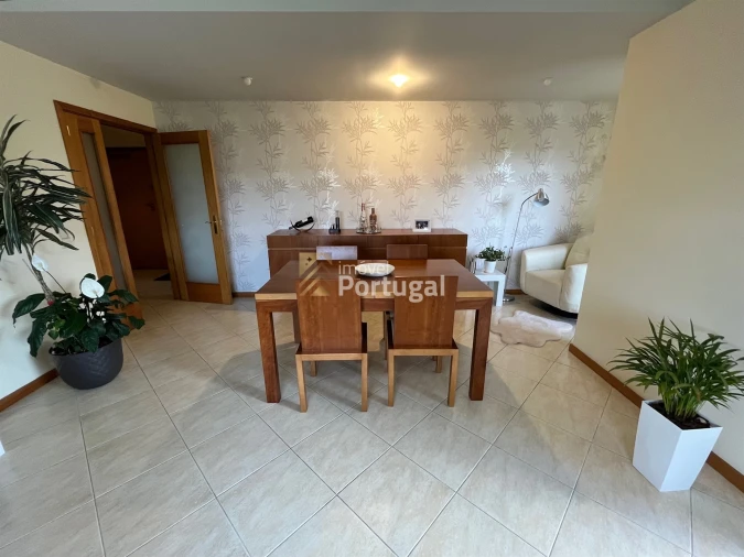 Apartamento T2 para Arrendamento em Nogueiró e Tenões Foto 8