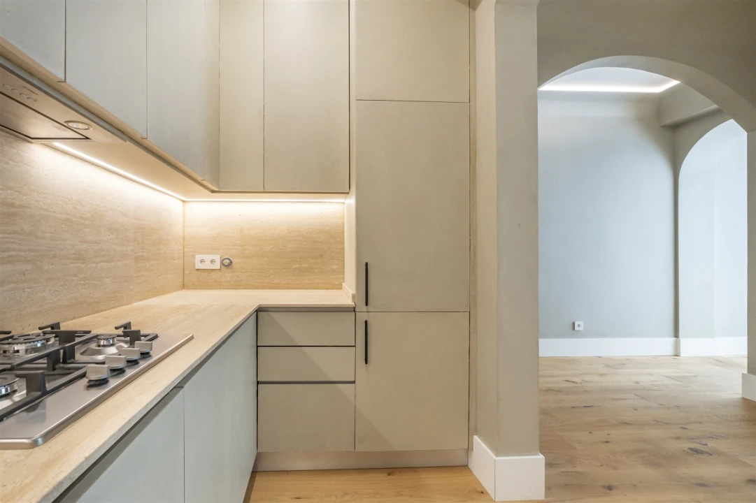 Apartamento T3 para Venda em Avenidas Novas Foto 5