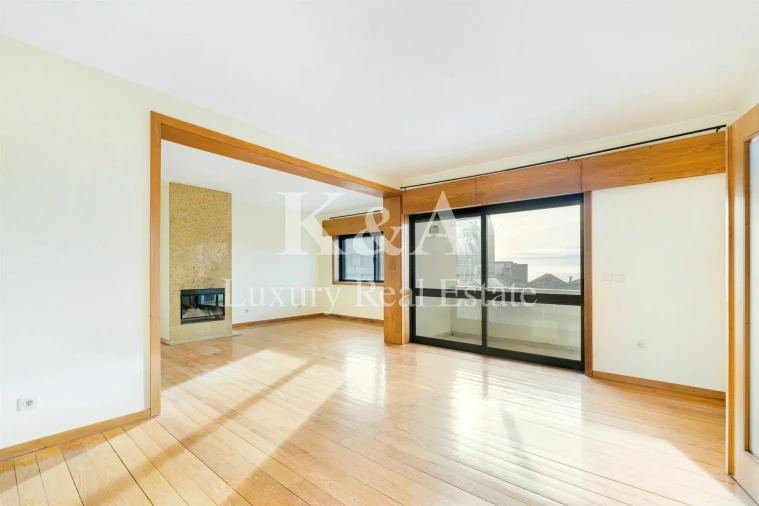 Apartamento T4 para Venda em Aldoar, Foz do Douro e Nevogilde Foto 2