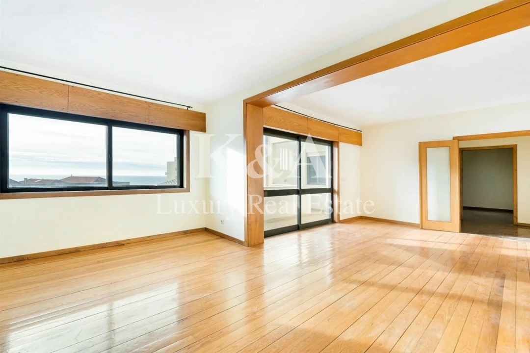 Apartamento T4 para Venda em Aldoar, Foz do Douro e Nevogilde Foto 1