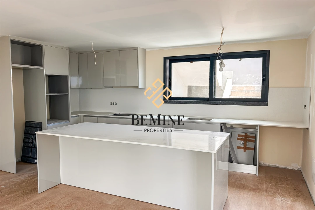 Apartamento T2 para Venda em Funchal (Santa Maria Maior) Foto 5