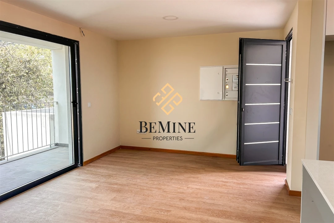 Apartamento T2 para Venda em Funchal (Santa Maria Maior) Foto 4