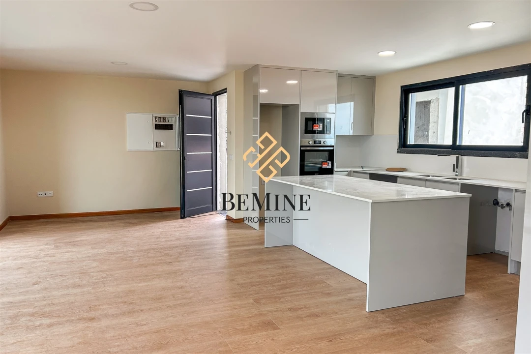 Apartamento T2 para Venda em Funchal (Santa Maria Maior) Foto 11