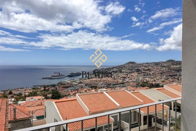 Apartamento T2 para Venda em Funchal (Santa Maria Maior)