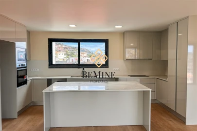 Apartamento T2 para Venda em Funchal (Santa Maria Maior)
