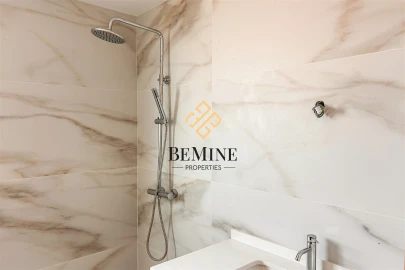 Apartamento T2 para Venda em Funchal (Santa Maria Maior)