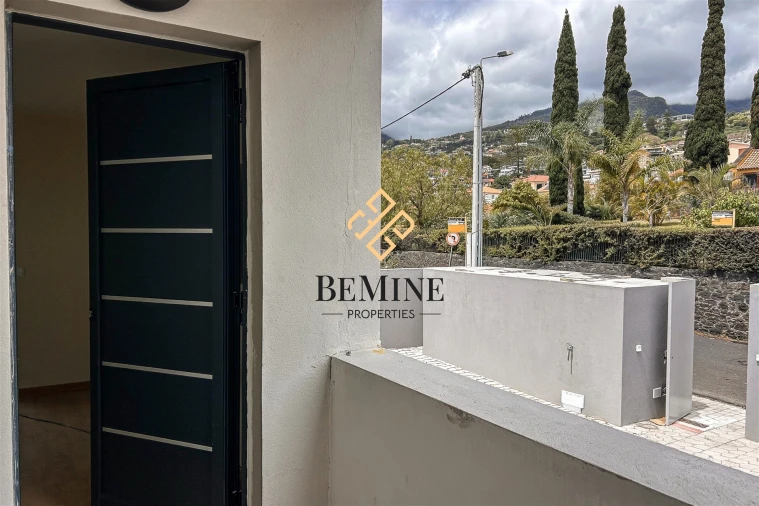 Apartamento T2 para Venda em Funchal (Santa Maria Maior) Foto 2