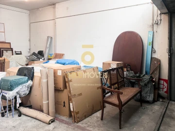 Garagem para Venda em Lordelo do Ouro e Massarelos
