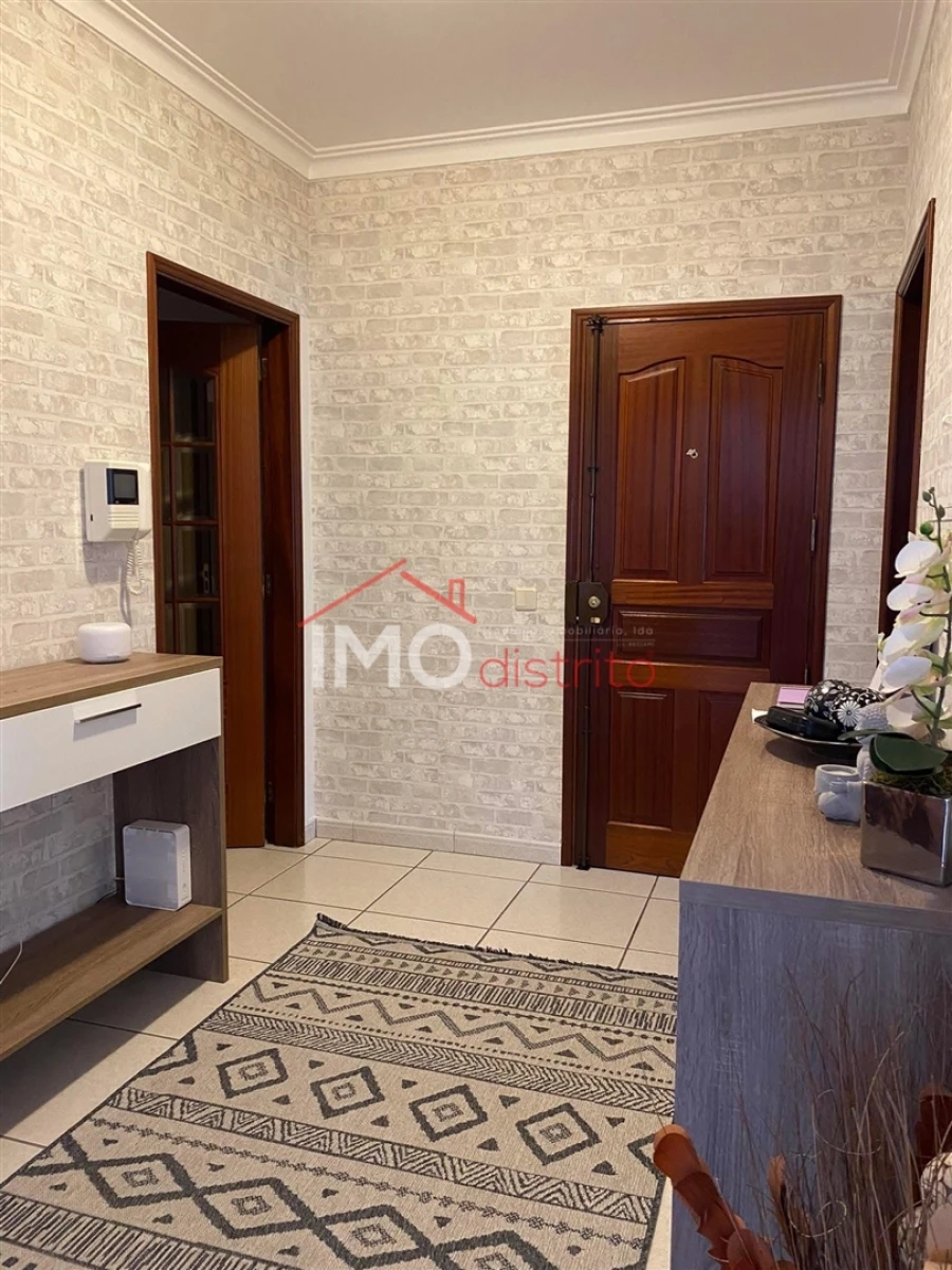 Apartamento T4 para Venda em Castelo Branco Foto 2