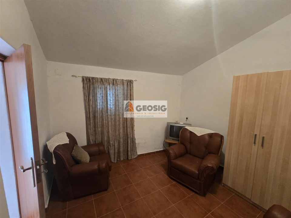 Moradia T2 para Venda em São Barnabe Foto 12