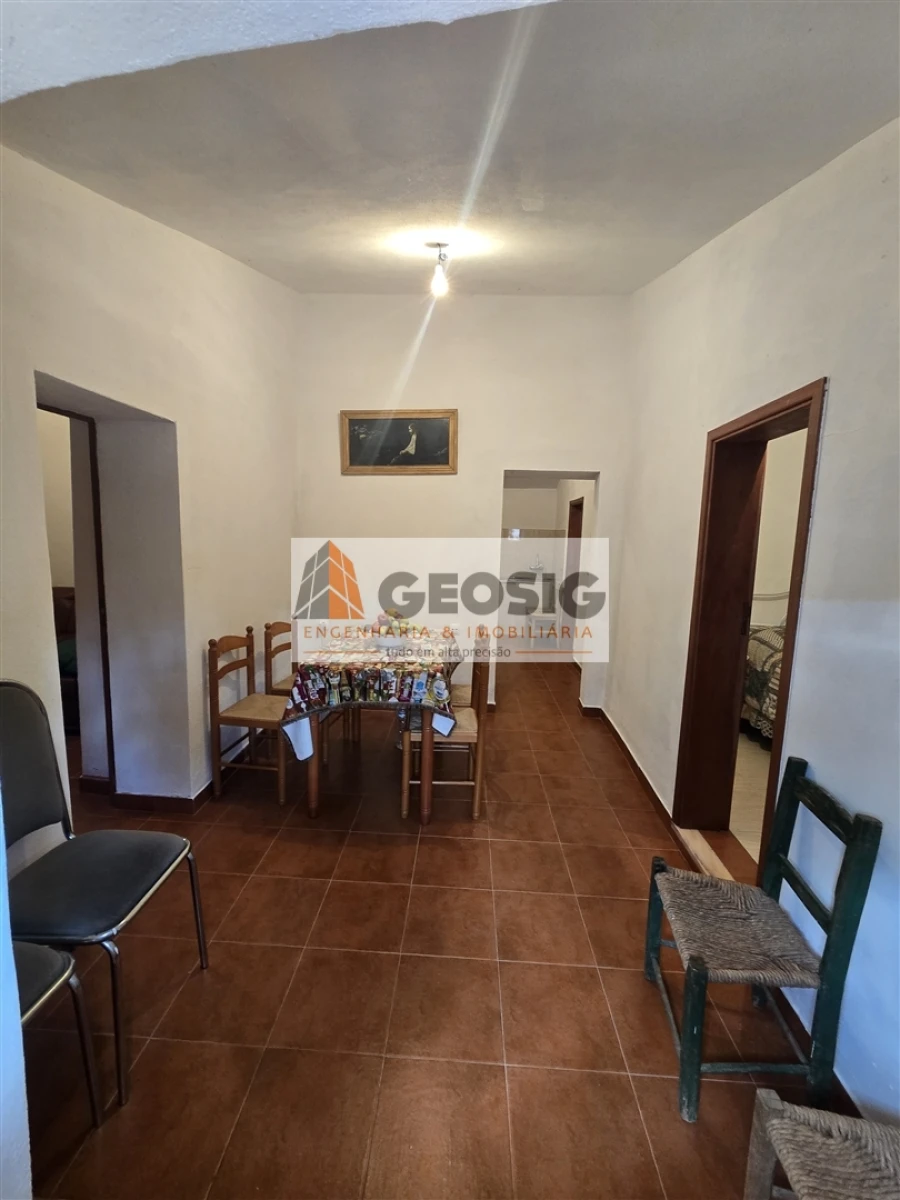 Moradia T2 para Venda em São Barnabe Foto 5