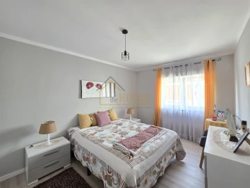 Moradia T4 para Venda em Atouguia da Baleia