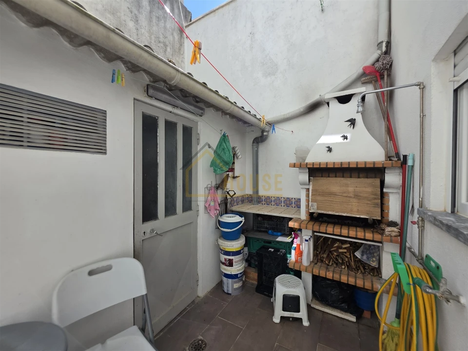 Moradia T4 para Venda em Atouguia da Baleia Foto 22