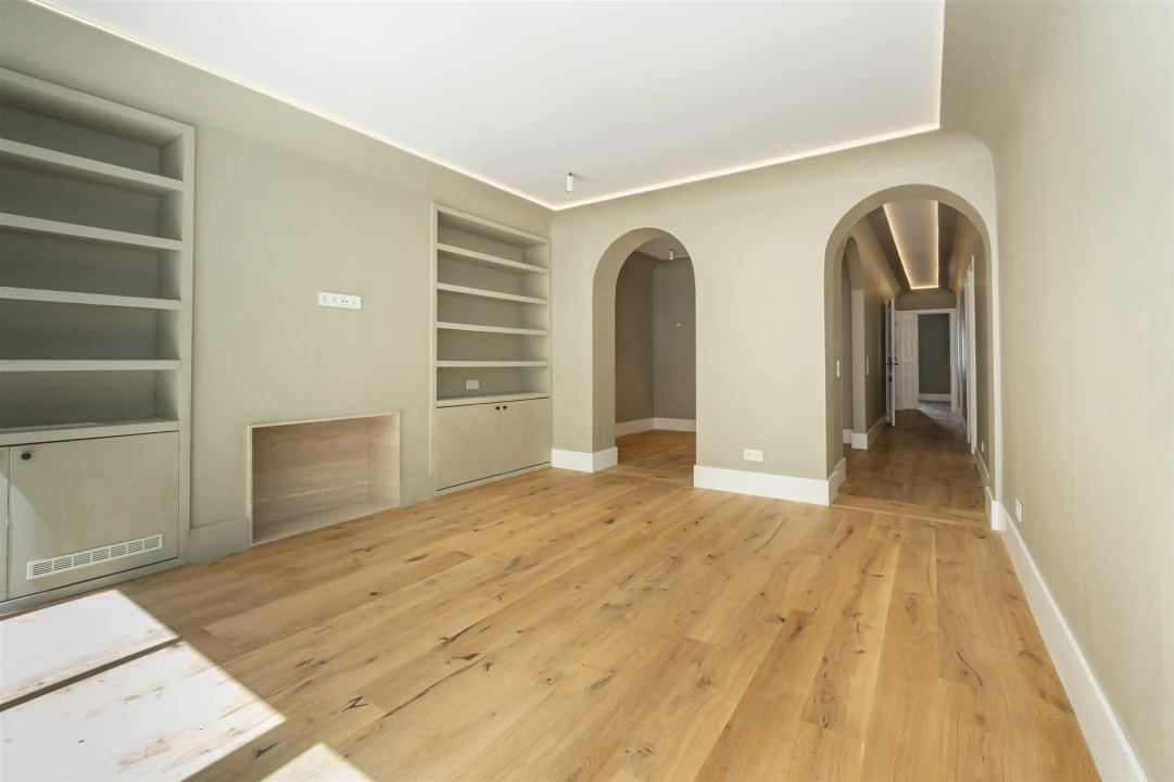 Apartamento T3 para Venda em Avenidas Novas Foto 8