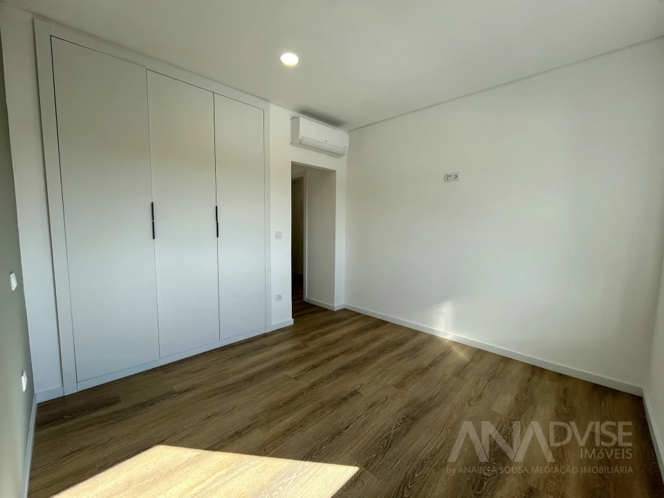 Apartamento T4 para Venda em Viseu Foto 46