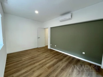 Apartamento T4 para Venda em Viseu