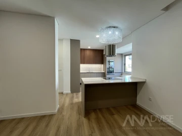 Apartamento T4 para Venda em Viseu