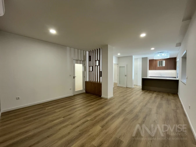 Apartamento T4 para Venda em Viseu Foto 17