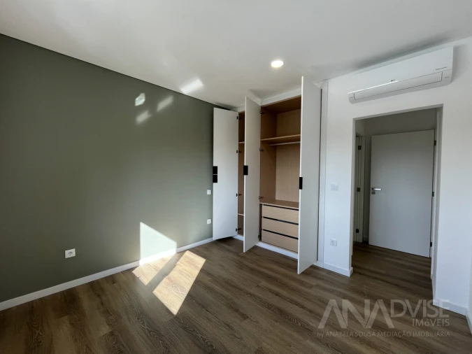 Apartamento T4 para Venda em Viseu Foto 43