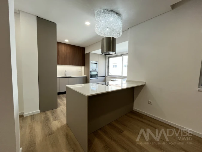 Apartamento T4 para Venda em Viseu Foto 10