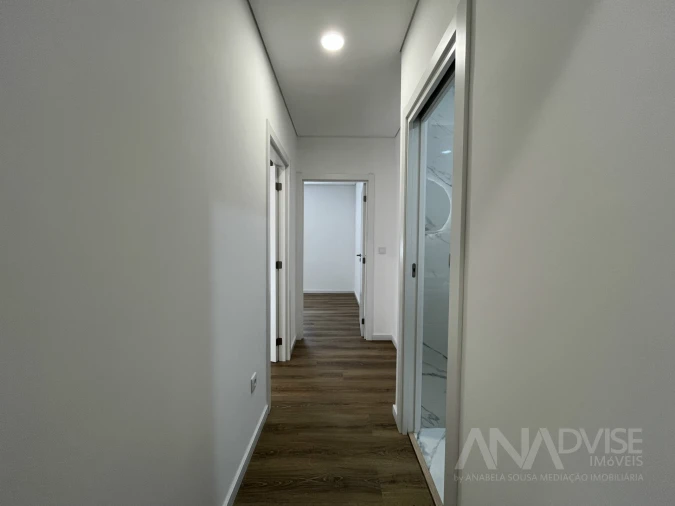 Apartamento T4 para Venda em Viseu Foto 29