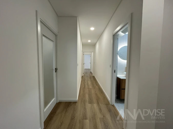 Apartamento T4 para Venda em Viseu Foto 21