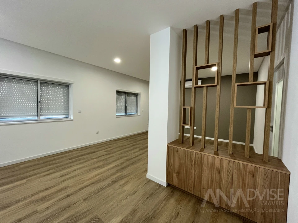 Apartamento T4 para Venda em Viseu Foto 16