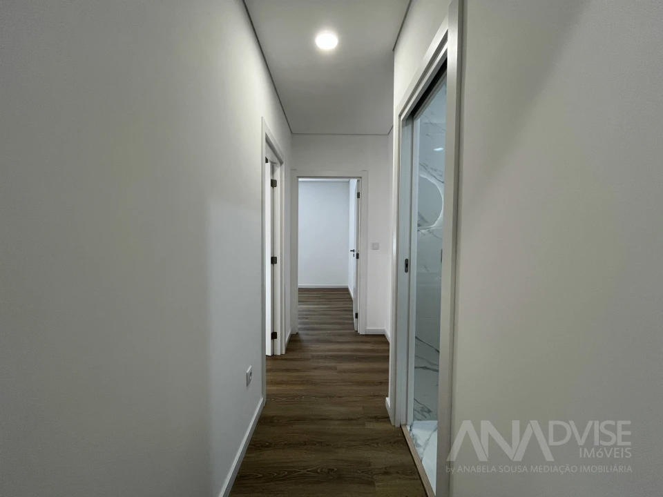 Apartamento T4 para Venda em Viseu Foto 29