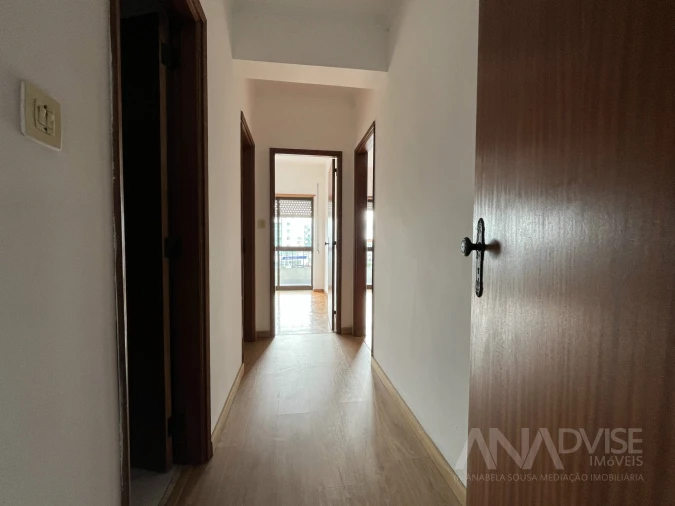 Apartamento T3 para Arrendamento em Viseu Foto 10