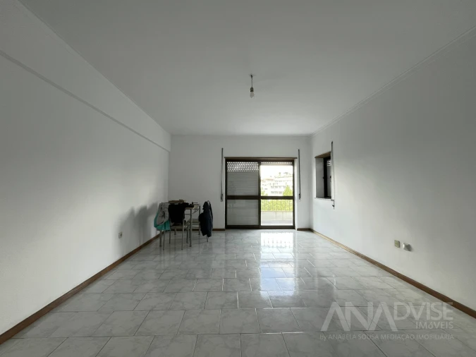 Apartamento T3 para Arrendamento em Viseu Foto 5
