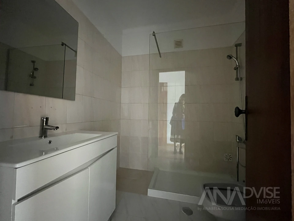 Apartamento T3 para Arrendamento em Viseu Foto 11