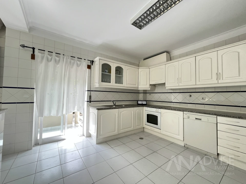 Apartamento T2 para Arrendamento em Viseu Foto 3