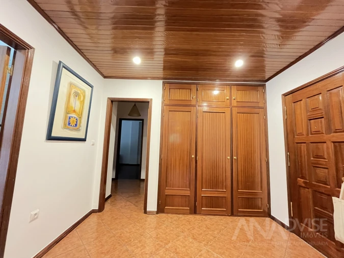 Apartamento T2 para Arrendamento em Viseu Foto 11
