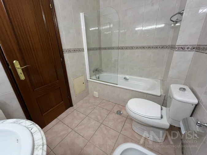 Apartamento T2 para Arrendamento em Viseu Foto 21